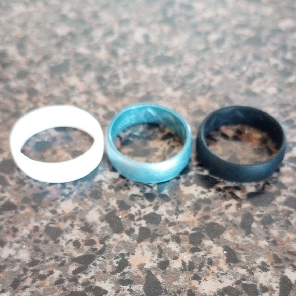 Set of Three Silicone Rings - White, Blue, Black